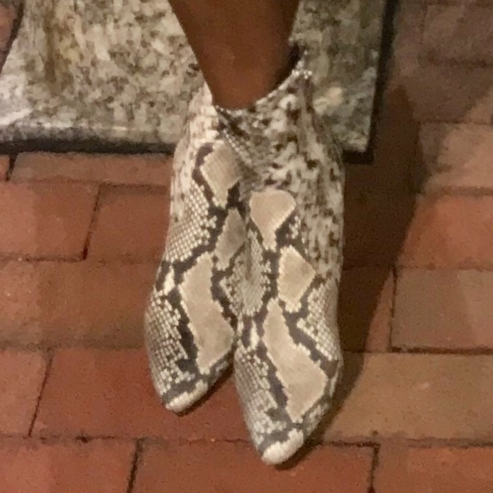 COPY - Steve Madden 🔥BOOTS🔥